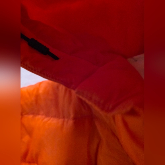 Uniqlo M Ultra Light Down Puffer NWT - Picture 3 of 8